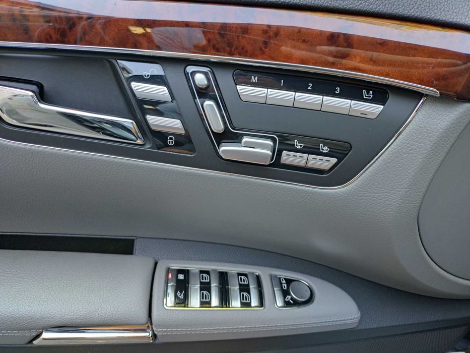 Mercedes -Benz  S500