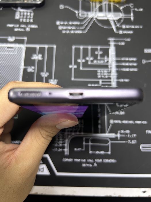 Sony xperia E5.