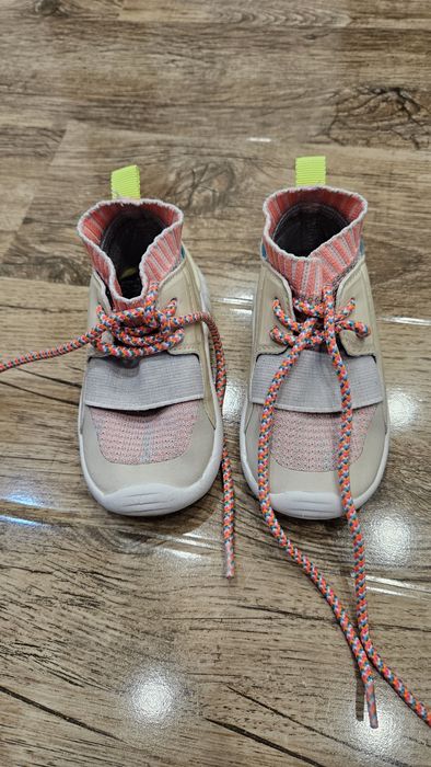 Zara marimea 21 pentru fetite