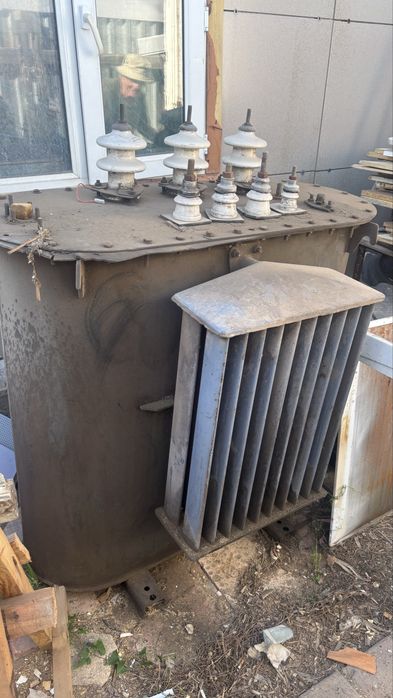 Продам Трансформатор в хорошом состояние