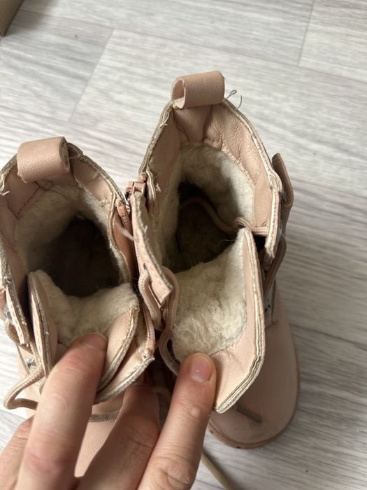 Продам обувь для девочки