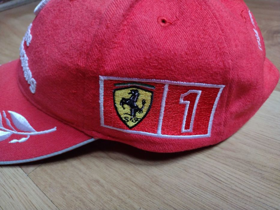 F1 Scuderia Ferrari / Michael Schumacher - шапка с козирка на Формула 1