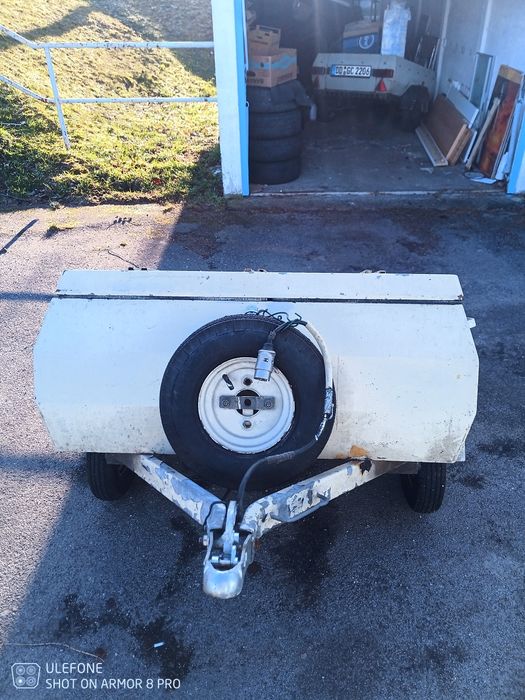 Продавам ремарке