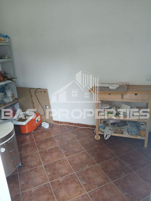 Продава се Магазин в София, Център - 18 кв.м за 4000 €/кв.м - Снимка #1