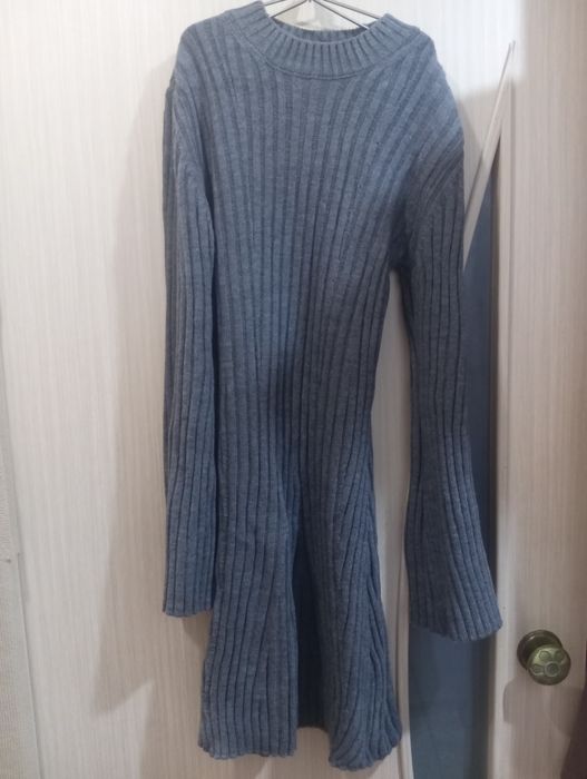 Продам платье теплое