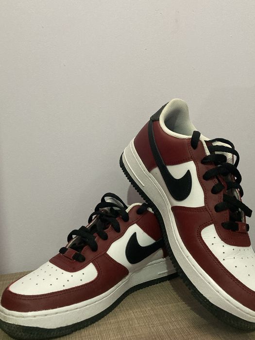 De vanzare, Nike Air Force 1