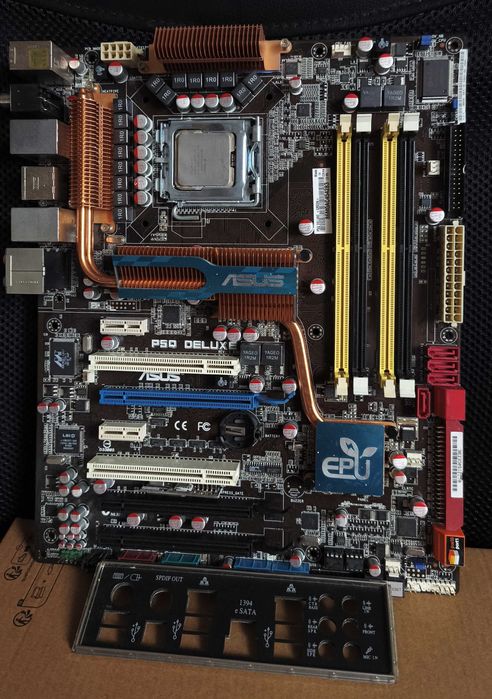 Placa de baza Asus P5Q Deluxe socket 775 P45