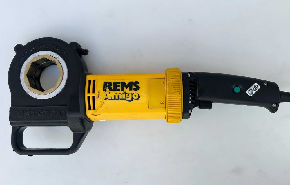 REMS Amigo - Електрическа винтонарезка