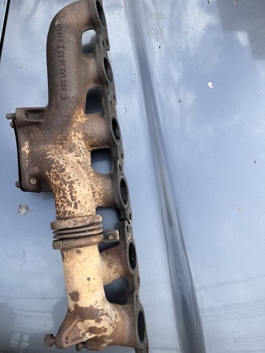 Изпускателен и всмукателен колектор от Мерцедес Ом 603