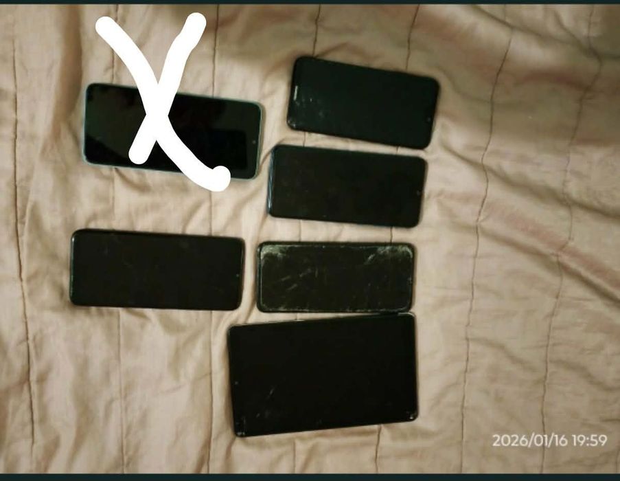 Смартфони за части! Или ремонт!