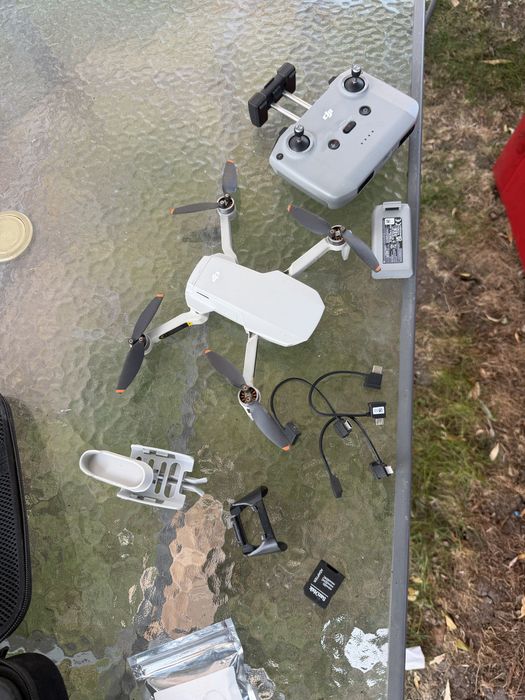 Drona Dji mini 2