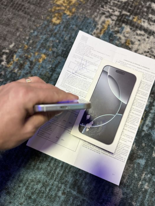 Vand/schimb Iphone 16 Pro Max 256 white Gb 99% garantie Orange ca NOU!