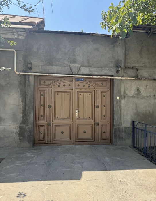 Арзон нархда 4 сотихли ховли