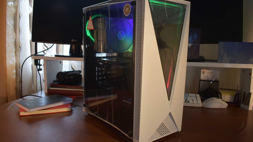 Настолен компютър (Ryzen 5 3600, GTX 1660 Ti, 16GB RAM)