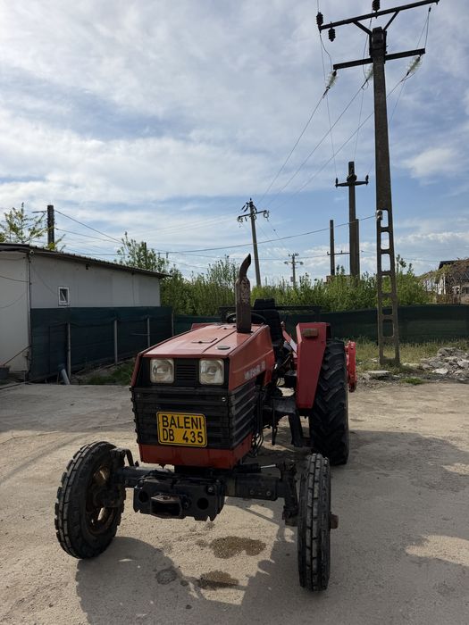 Tractor Universal 453