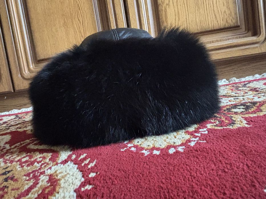 Pălărie din piele naturală și blană de vulpe