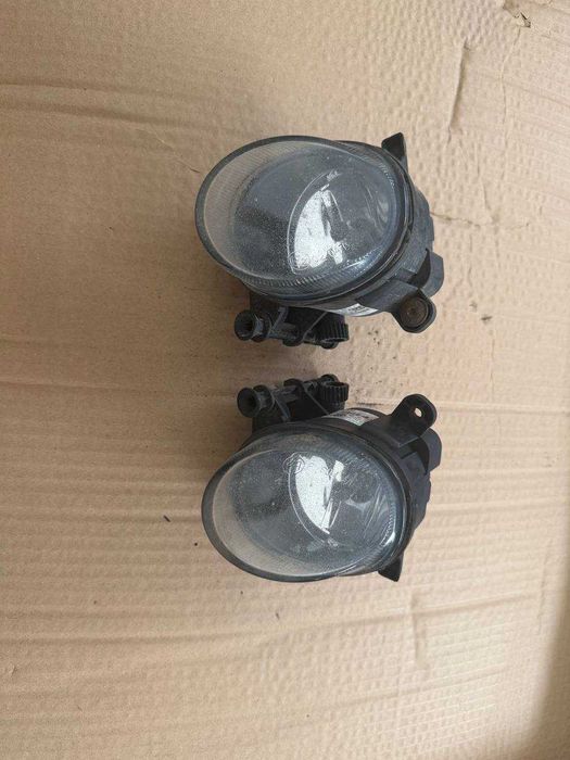 Set proiectoare originale proiector ceata AUDI A4 b8 model 2010 disponibil stanga / dreapta