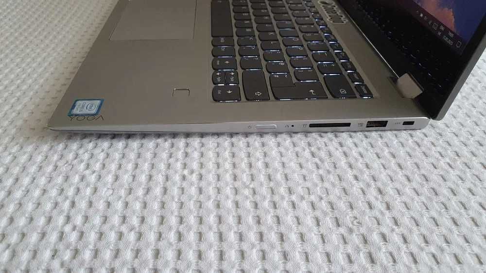 Lenovo YOGA 520-14IK, IntelCore i5 2.5GHz 14" 8gbRAM colt ecran pocnit