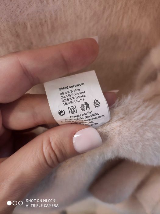 Кашмирена розова жилетка нова