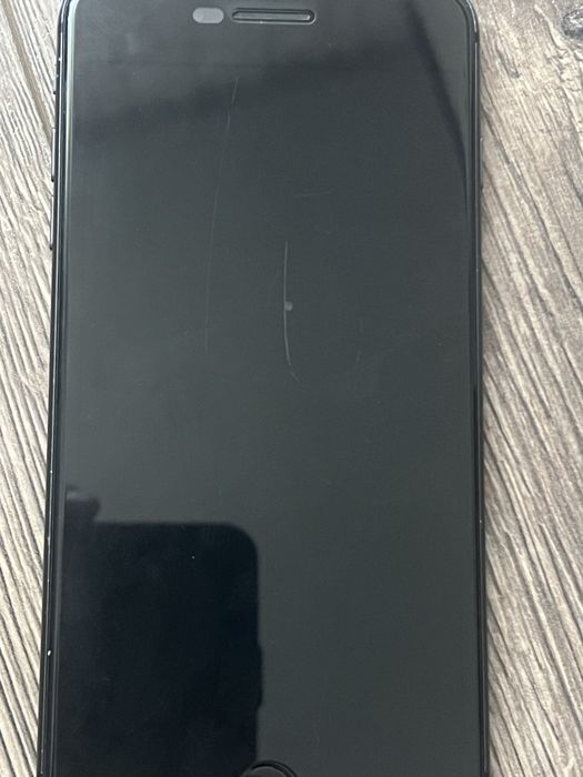 Iphone 8 plus            ,