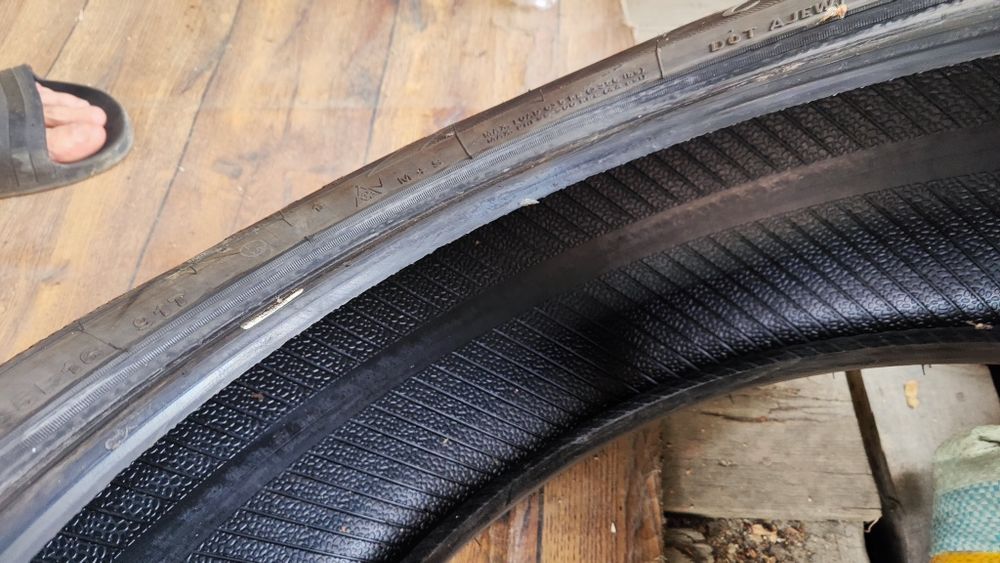 Продам шины полный комплект r16