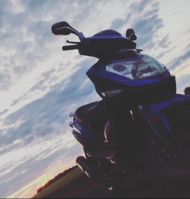 Продам скутер 150см³