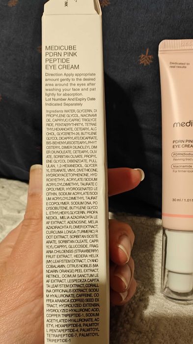 Medicube PDRN pink peptide eye cream