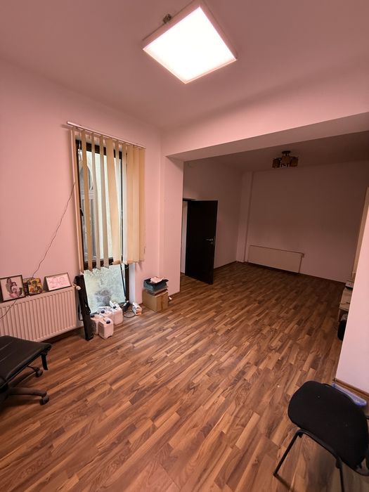 Birou - Spatiu - Parter - Depozitare - Office - Casa Poporului / Regina Maria