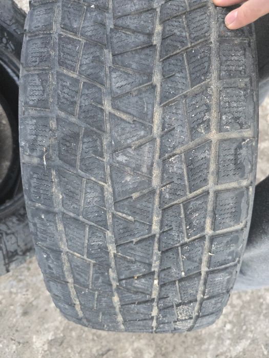 Bridgestone Blizzak 275/65 R17 4 баллона