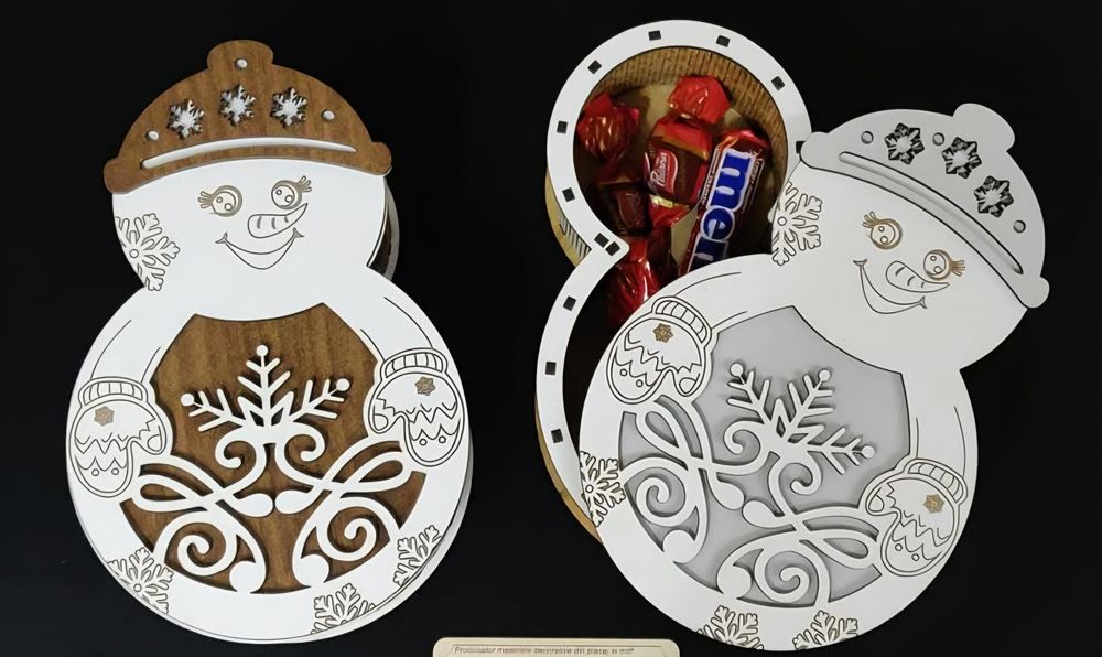 Cutie cadou ziua îndragostiților, 1 și 8 martie personalizată