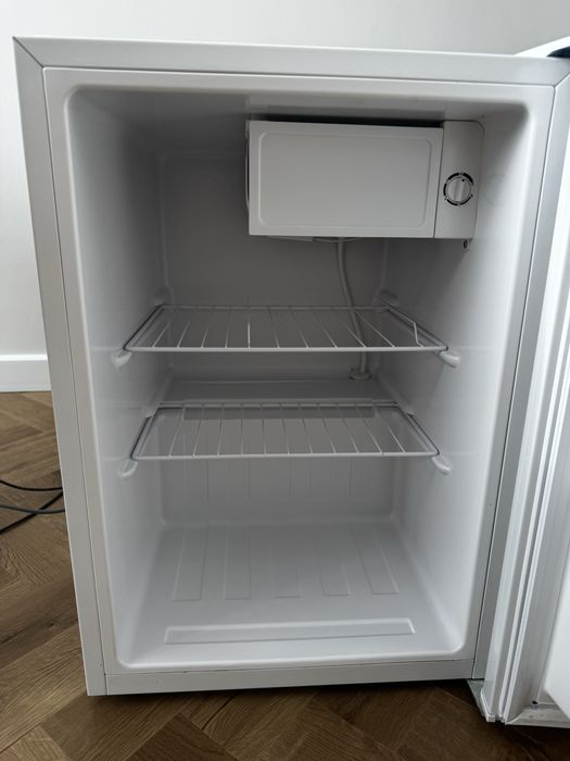 Мини-холодильник Snowcap