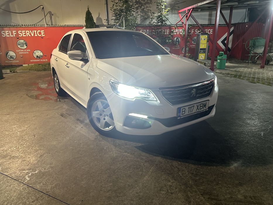 Peugeot 301