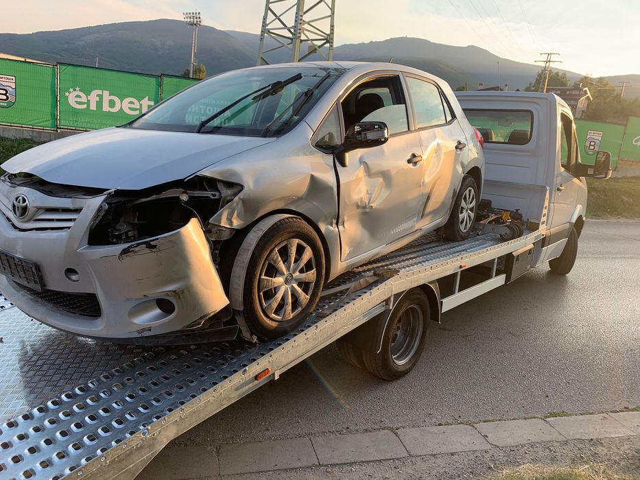 Toyota Auris 1.4d4d 90кс 6 скорости