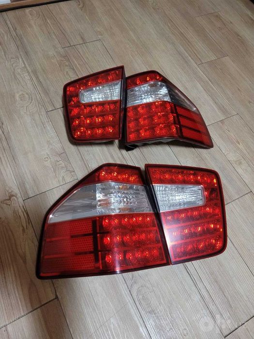 Продам задние фары от KIA Mohave KV300.