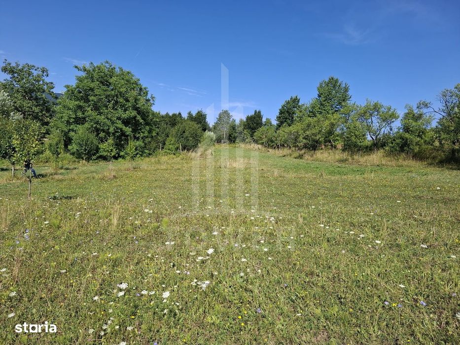 Teren în Tocile cu priveliște către munte