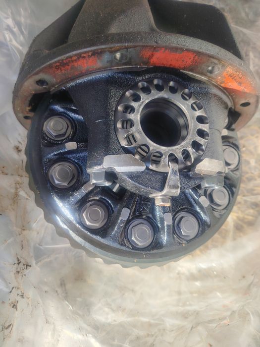 Задний редуктор Land Cruiser 100 - LX470