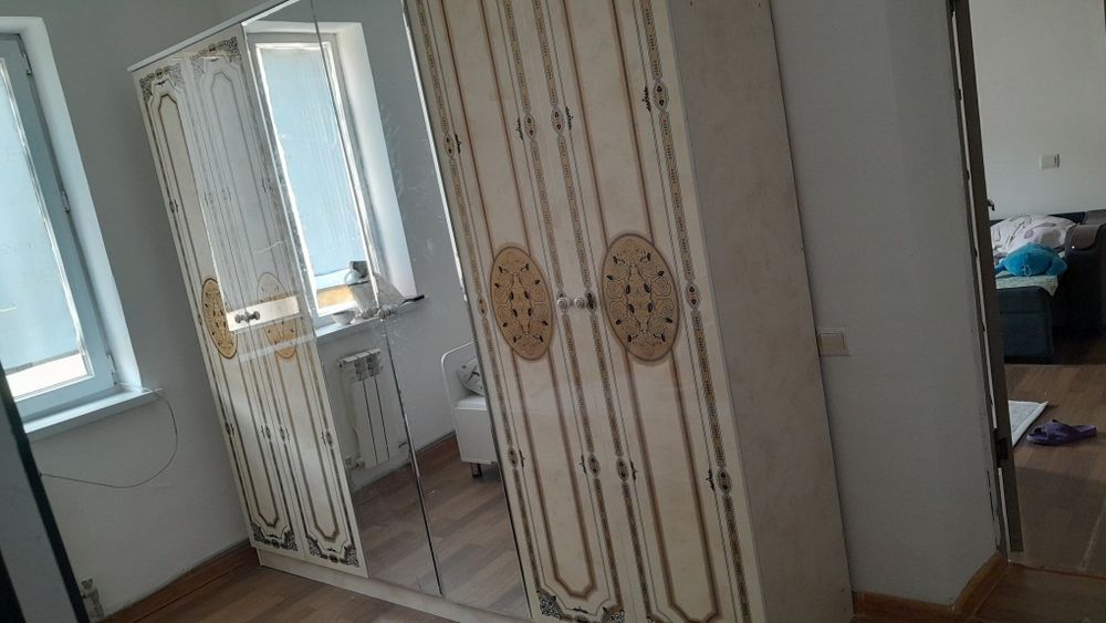 Шифонер және кровать сатылады