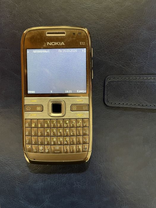 Nokia E72. в отличном состоянии в оригинале!
