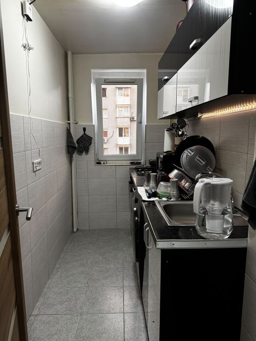 Închiriez apartament