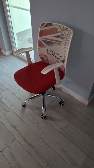 Scaun operațional Art London