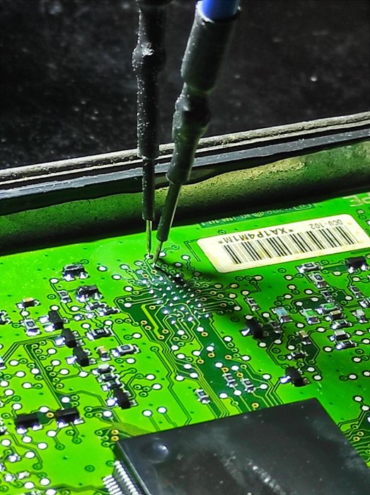 Reparaţii si recondiţionări calculator motor auto(ECU).