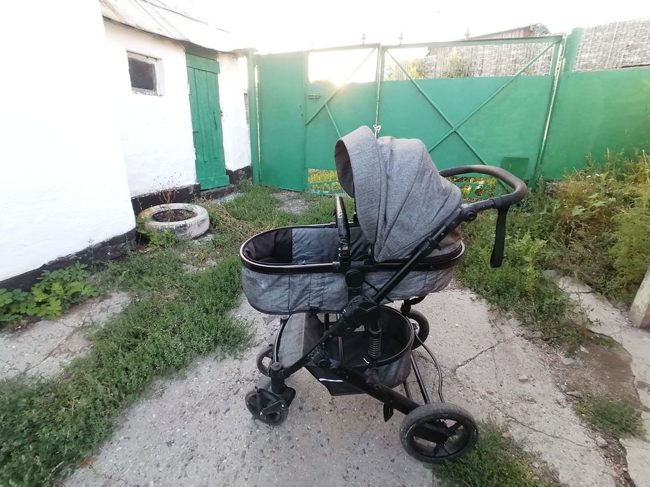 Продам коляску детскую