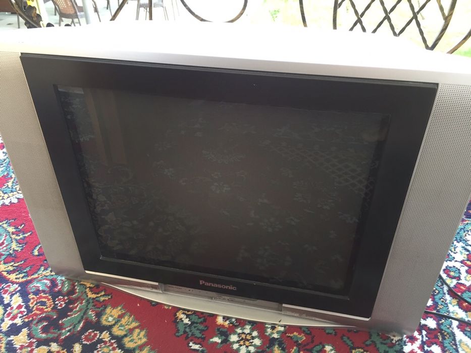 Телевизор Panasonic идеал Япония с подставкой