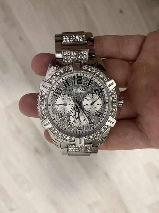 Ceas de mana Guess