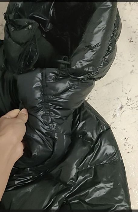 Пуховик зимний черный