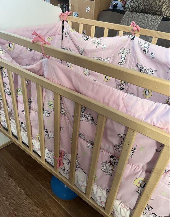 Продаю детскую кроватку