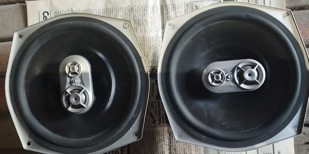 Динамики Jbl 20 см