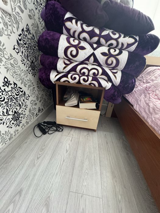 Продам спальний гарнитур