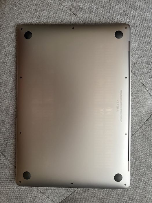 MacBook Air M1 2020 срочно
