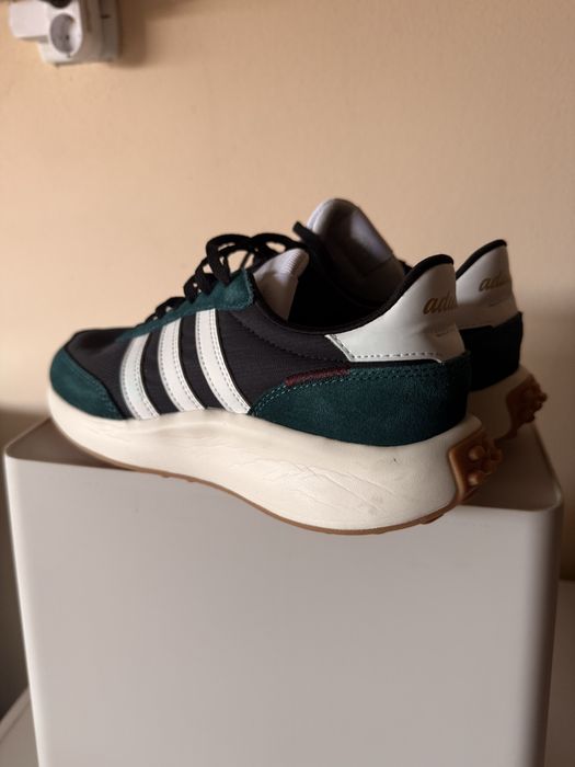 Adidasi Adidas nr 40.5